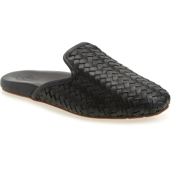 OLUKAI Mi'i Black Leather Mule Sandals Size 9 - Picture 4 of 10